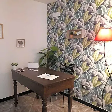 Del Centro Storico 3* サレルノ