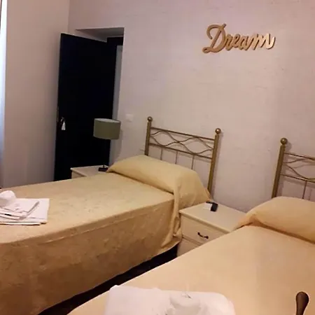 Del Centro Storico Πανσιόν 3*